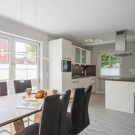 Island Paradise 아파트